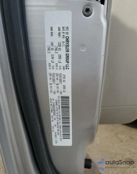 2011 Volkswagen Routan Sel from USA, damaged, VIN 2V4RW5DG5BR766671